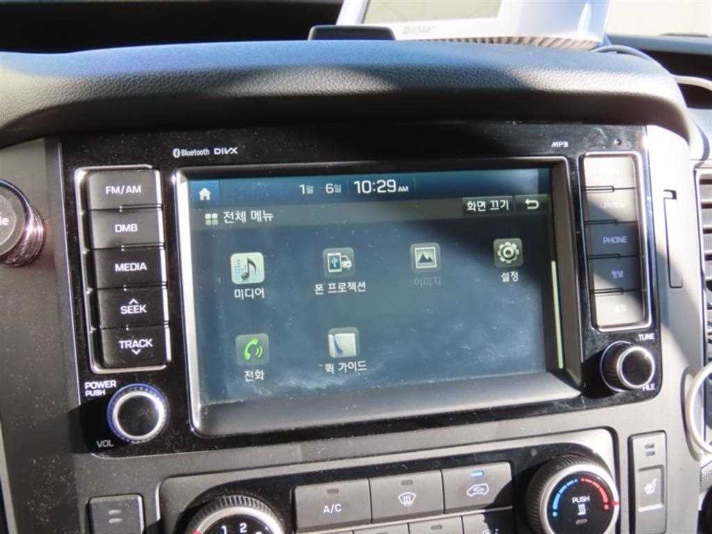 HYUNDAI Solati - Vista 8