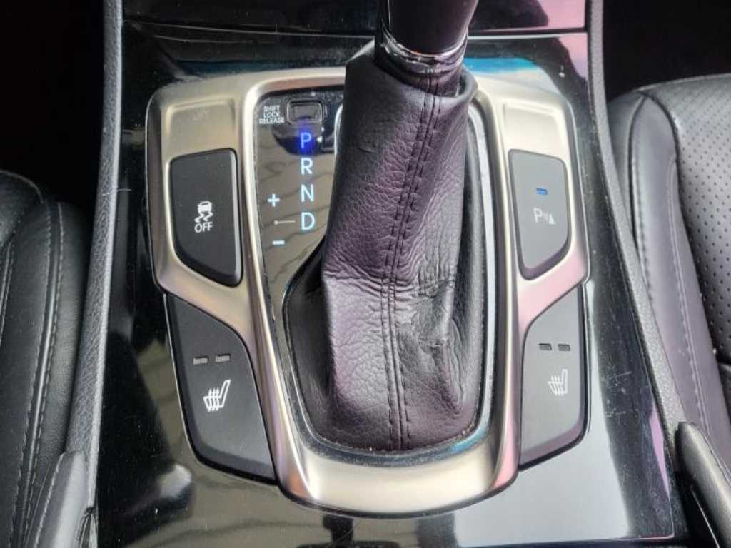 HYUNDAI Grandeur - Vista 12