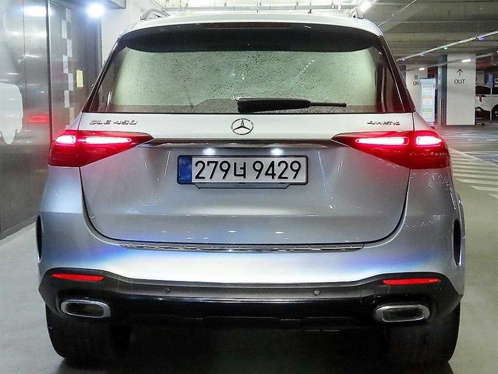 Mercedes Benz GLE Class - Vista 5