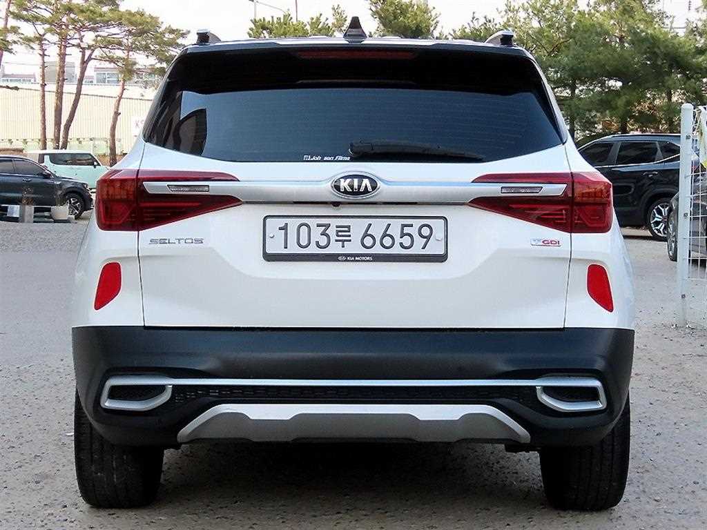 KIA Seltos - Vista 4