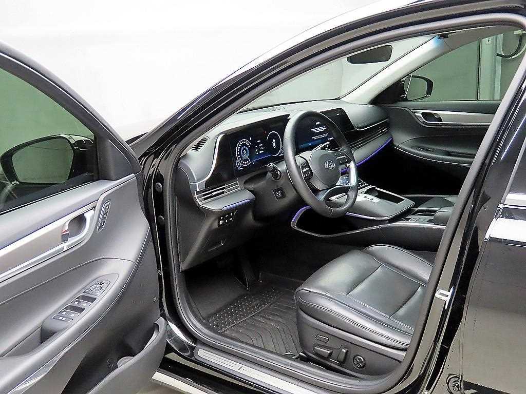 HYUNDAI Grandeur - Vista 5