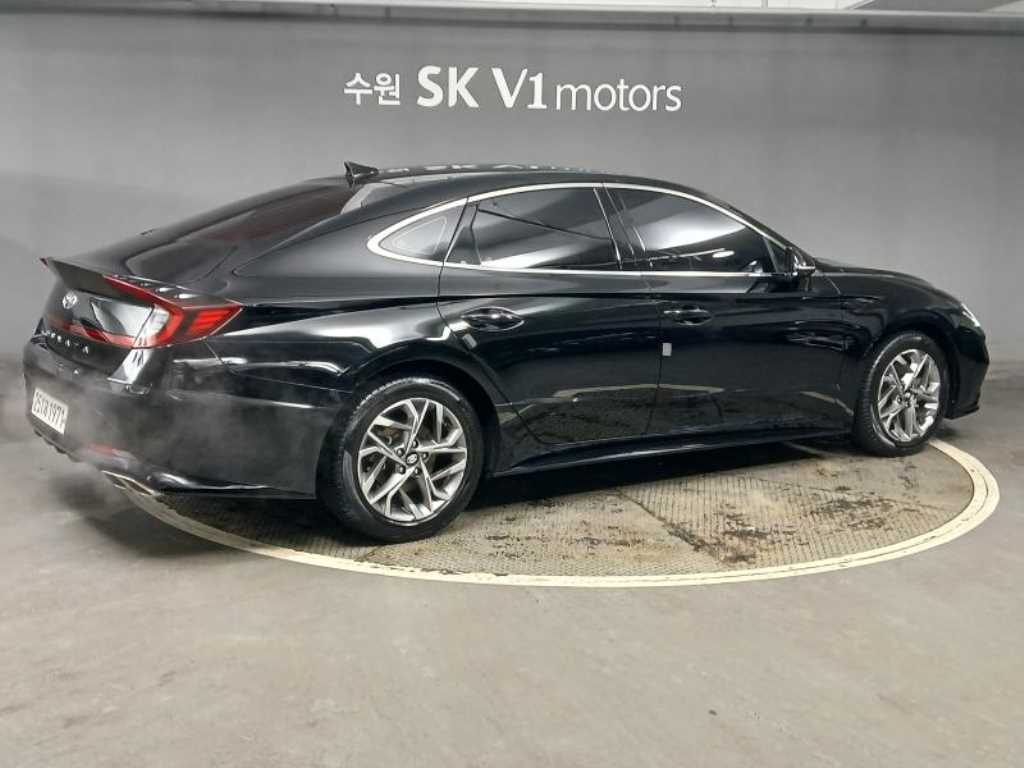 HYUNDAI Sonata - Vista 4