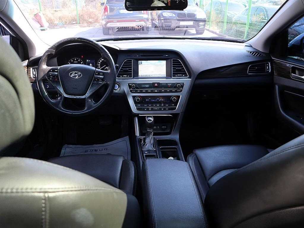 HYUNDAI Sonata - Vista 5