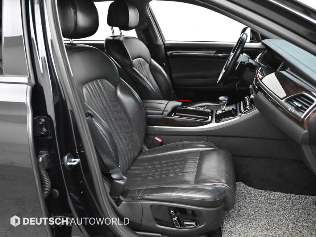 Genesis EQ900 - Vista 10