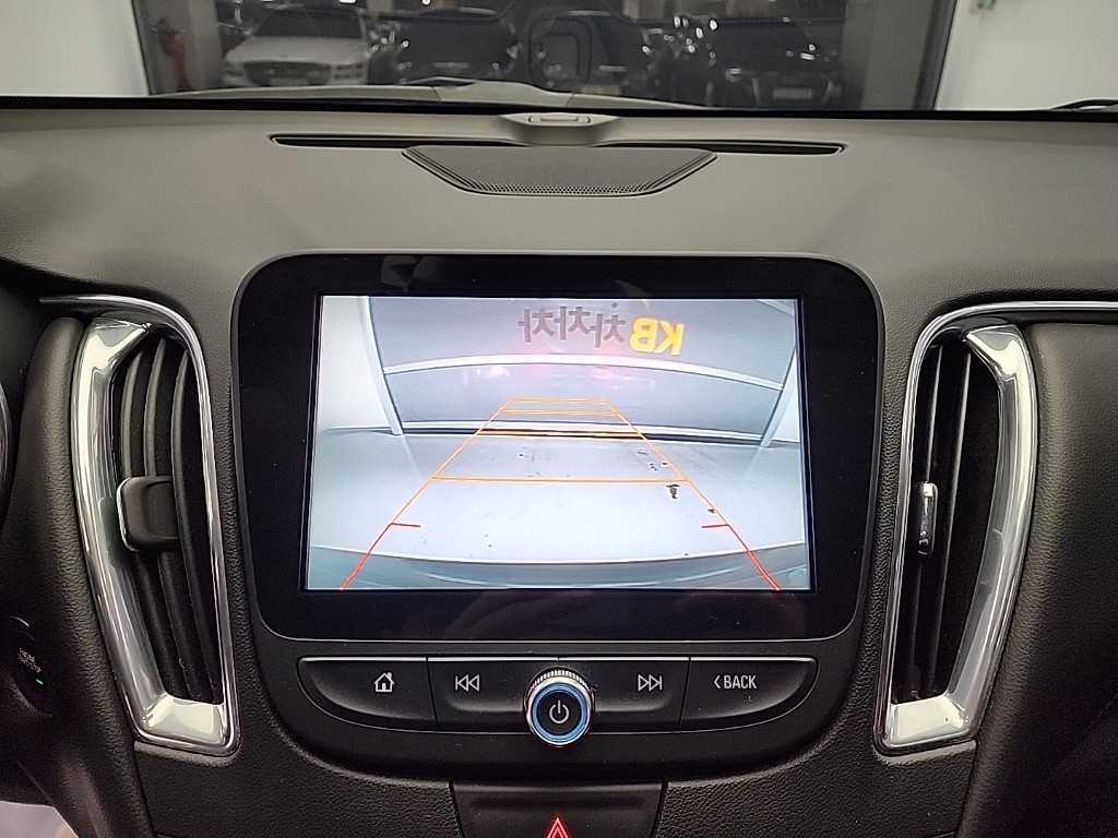 Chevrolet Malibu 2018 Negro - Importación desde Corea - HF Imports Iquique - Foto 16