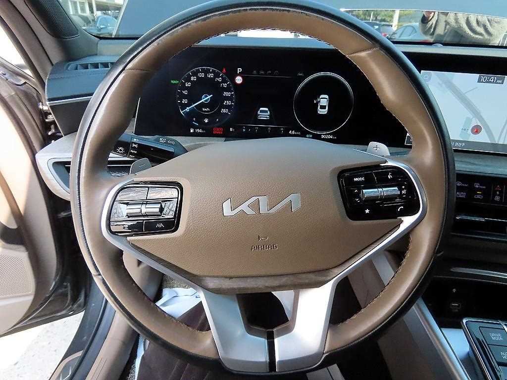 KIA K8 - Vista 8