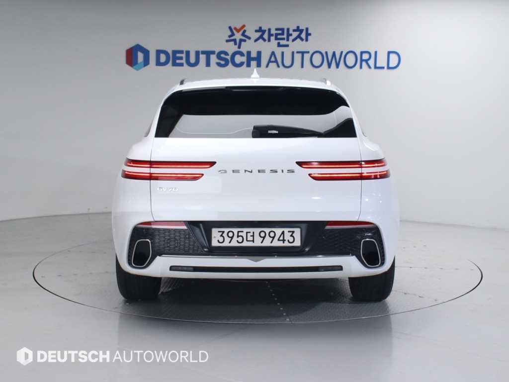 Genesis GV70 - Vista 4