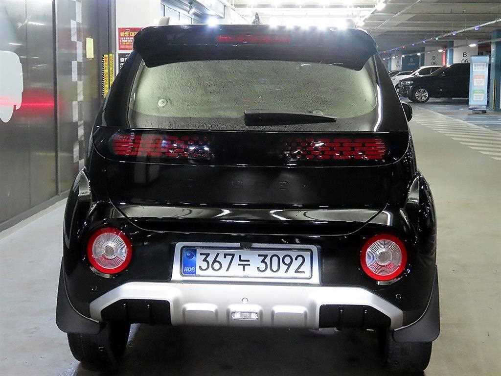 HYUNDAI Casper - Vista 5