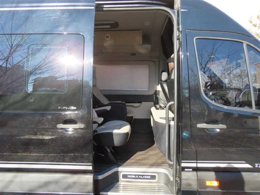 HYUNDAI Solati 2020 Negro - Importación desde Corea - HF Imports Iquique - Foto 13