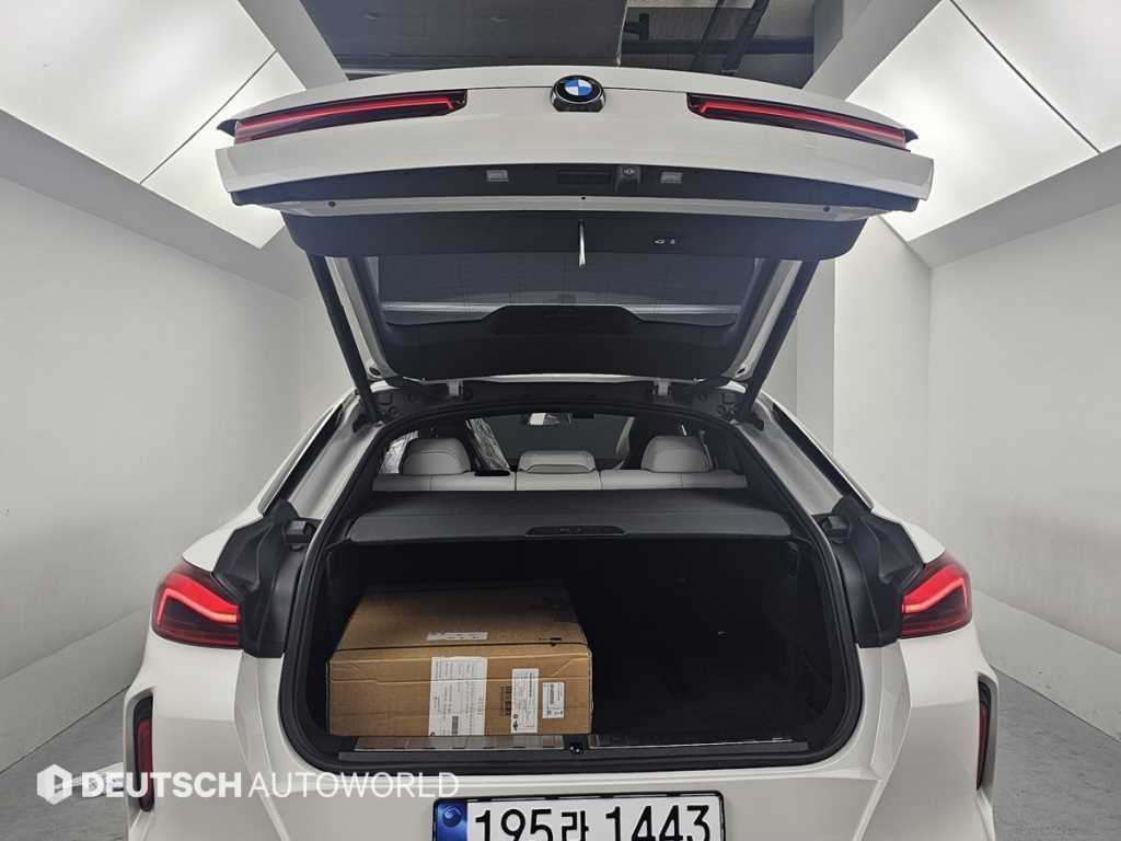 BMW X6M 2021 Blanco - Importación desde Corea - HF Imports Iquique - Foto 19