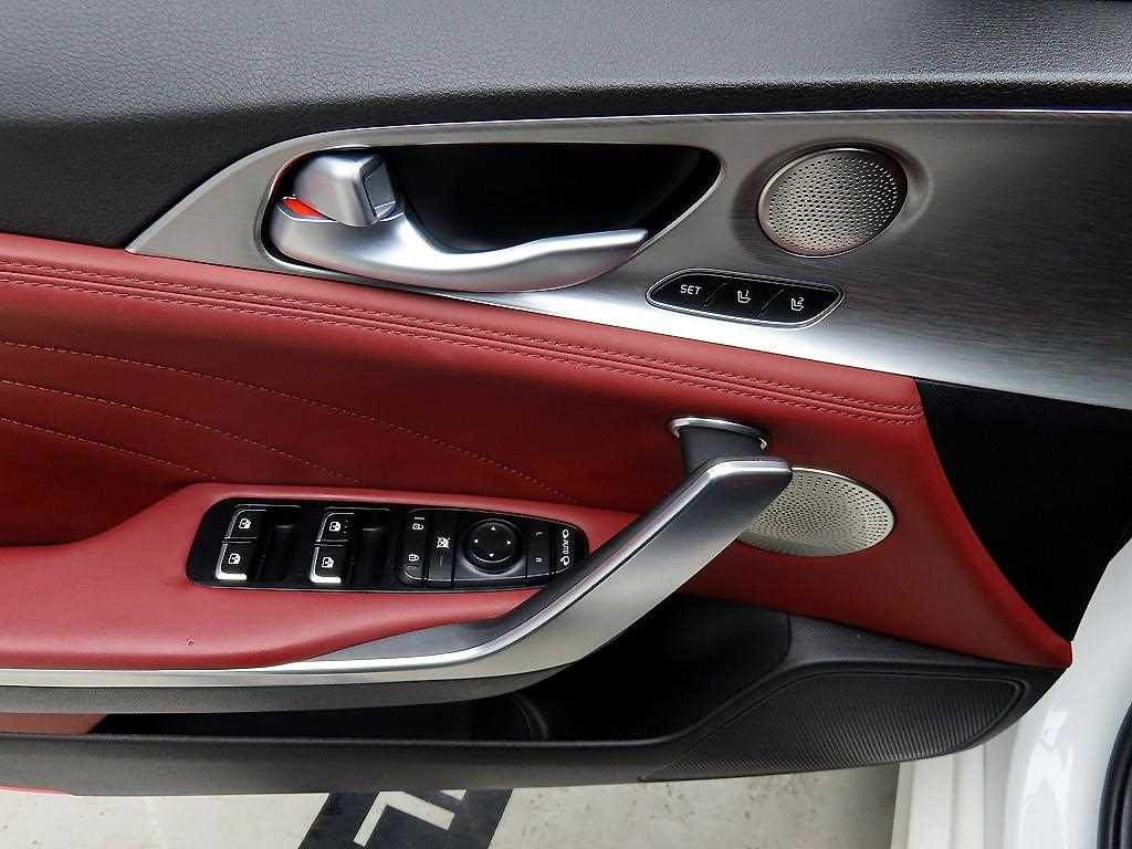 KIA Stinger - Vista 11