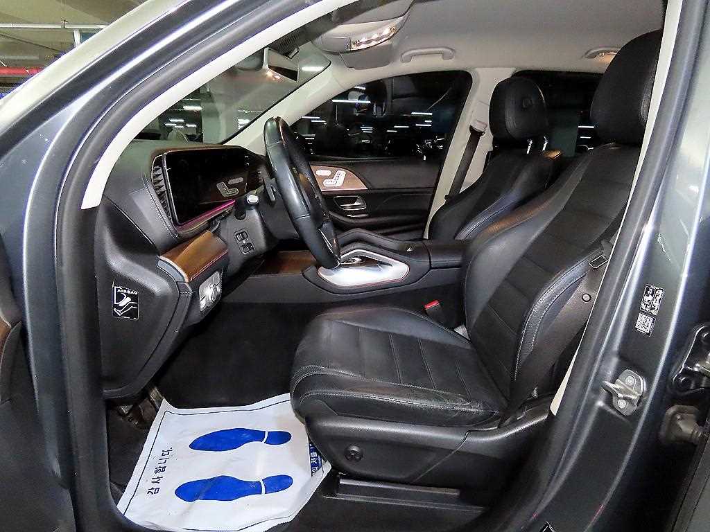 Mercedes Benz GLE Class - Vista 6