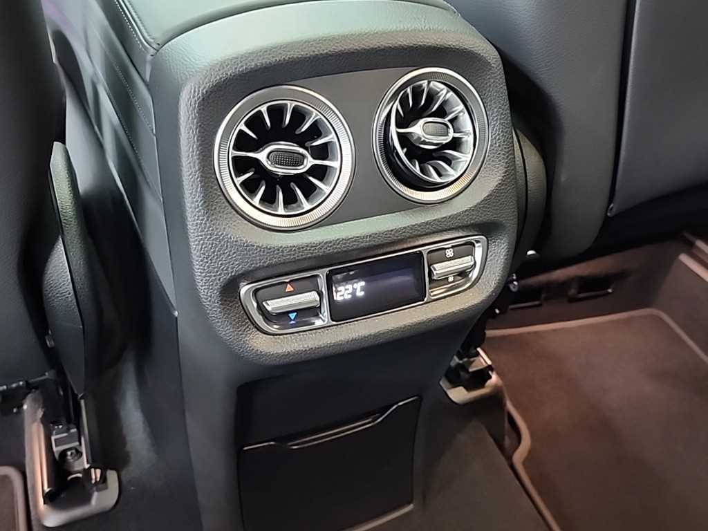 Mercedes Benz G Class (G Wagen) 2024 Blanco - Importación desde Corea - HF Imports Iquique - Foto 13