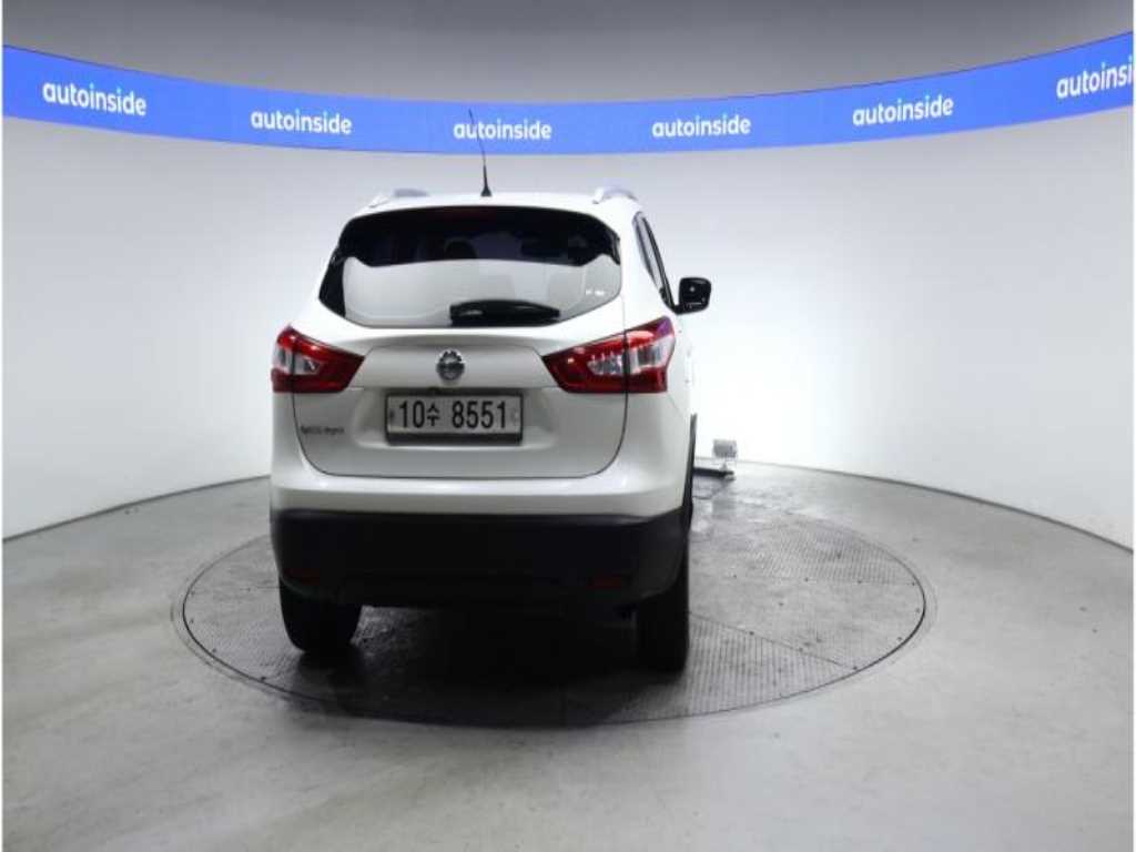 Nissan Cashkai - Vista 4