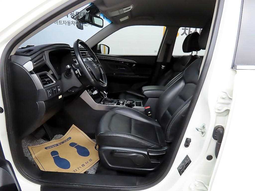 Ssangyong Korando - Vista 5