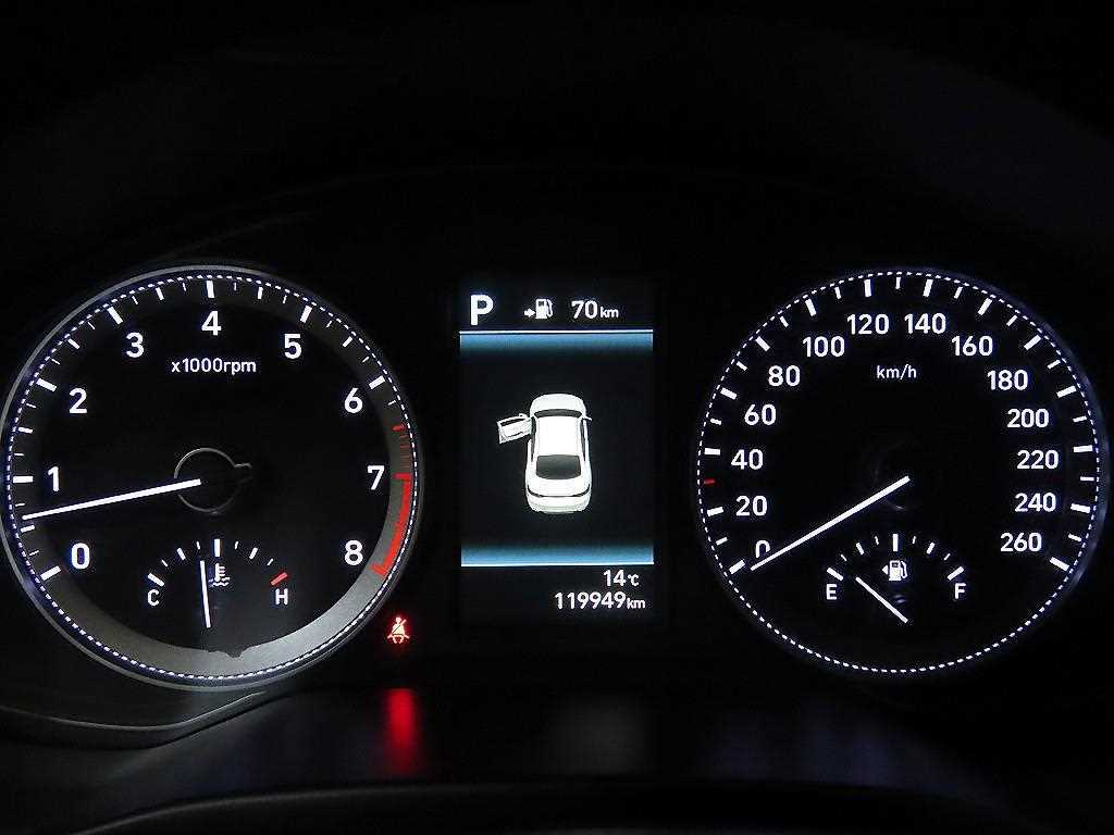 HYUNDAI Grandeur - Vista 9