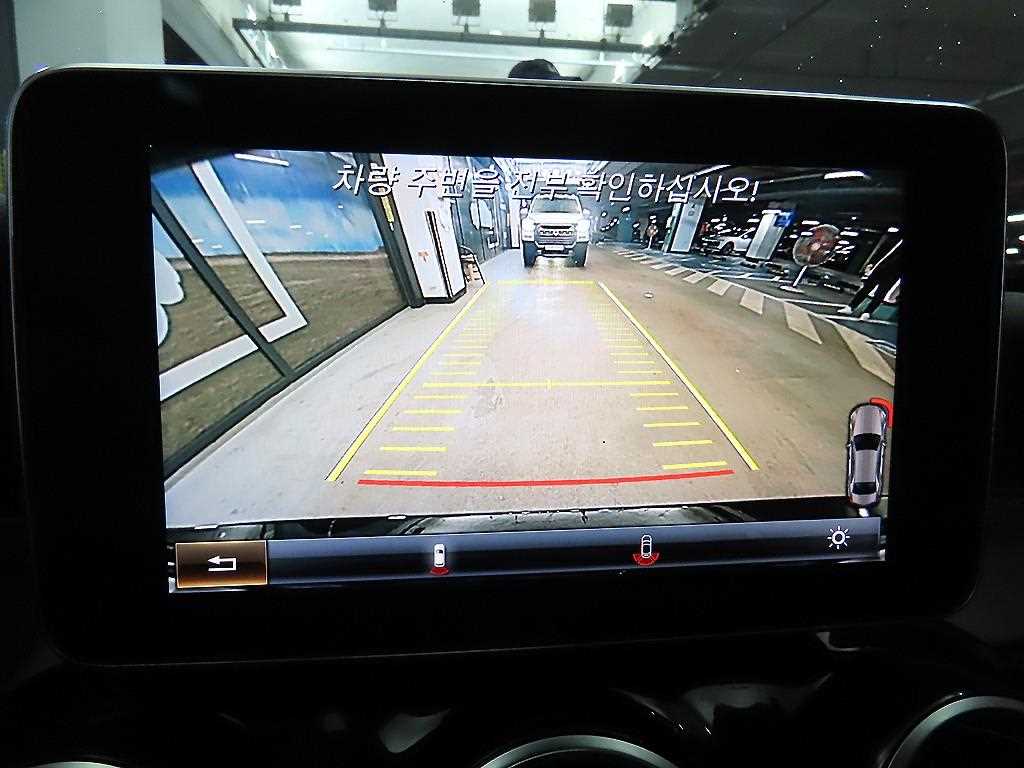 Mercedes Benz C Class 2017 Negro - Importación desde Corea - HF Imports Iquique - Foto 14