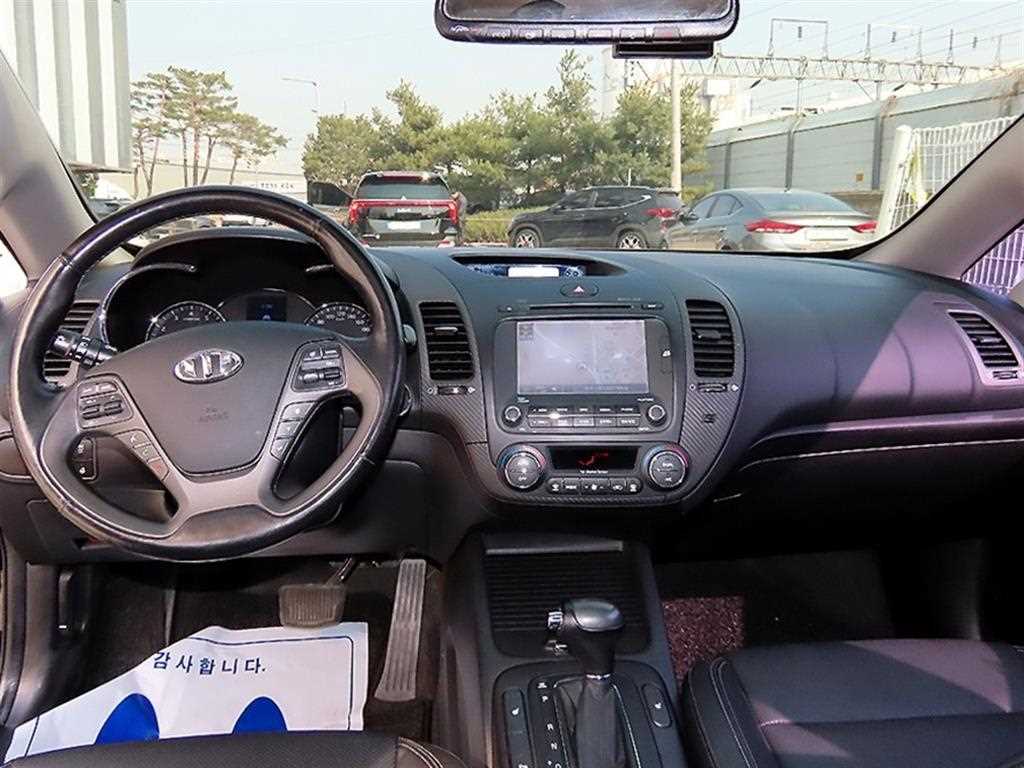 KIA K3 - Vista 7