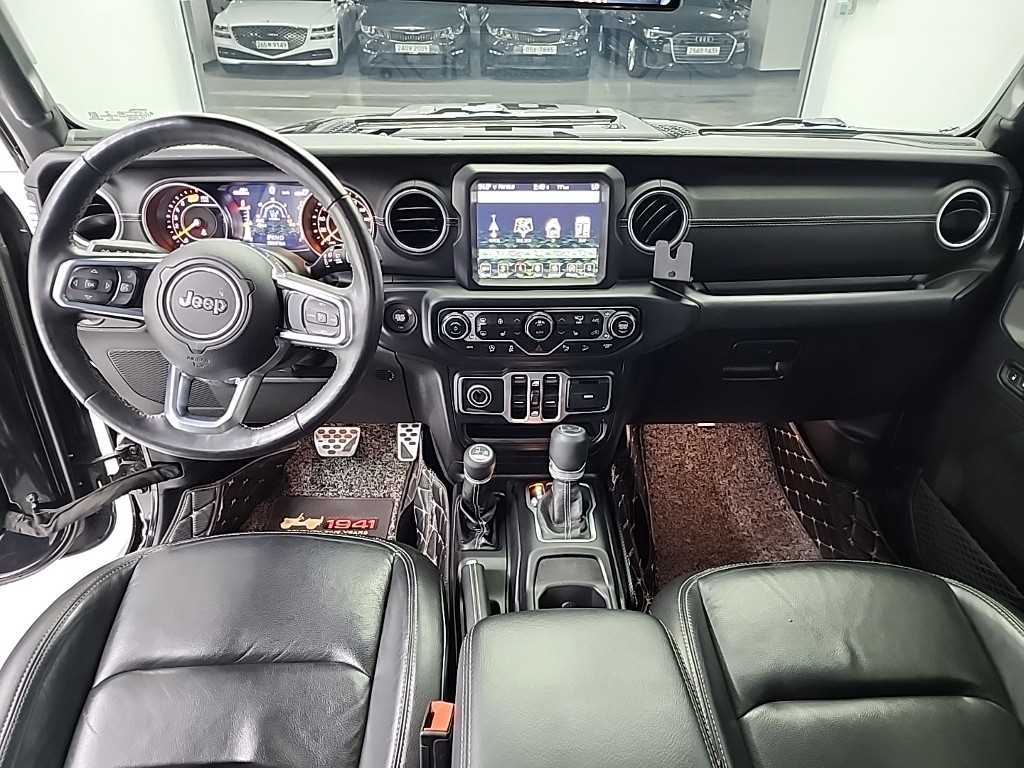 Jeep Wrangler - Vista 7
