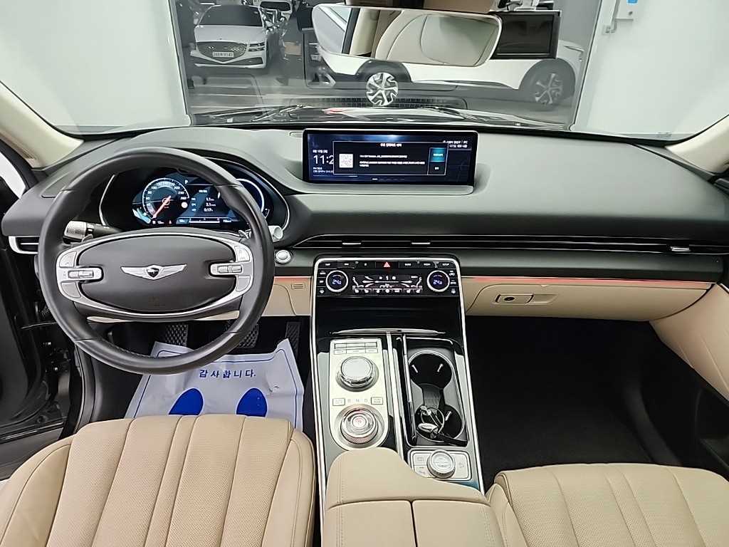 Genesis GV80 - Vista 7