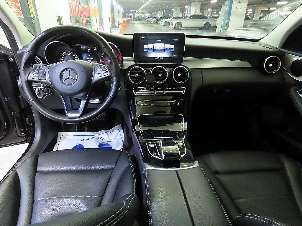 Mercedes Benz C Class - Vista 10