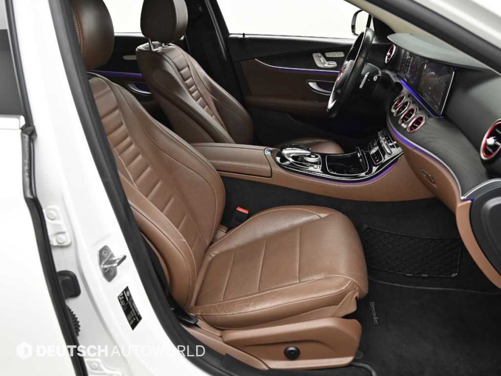 Mercedes Benz E class - Vista 10