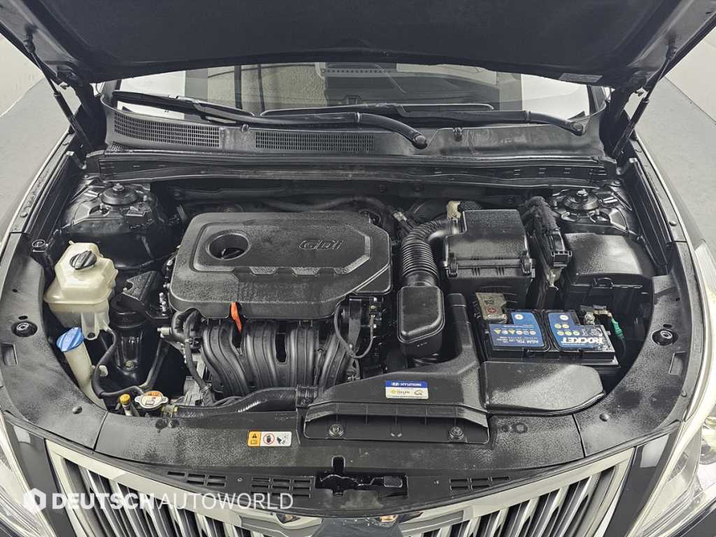 HYUNDAI Grandeur - Vista 6