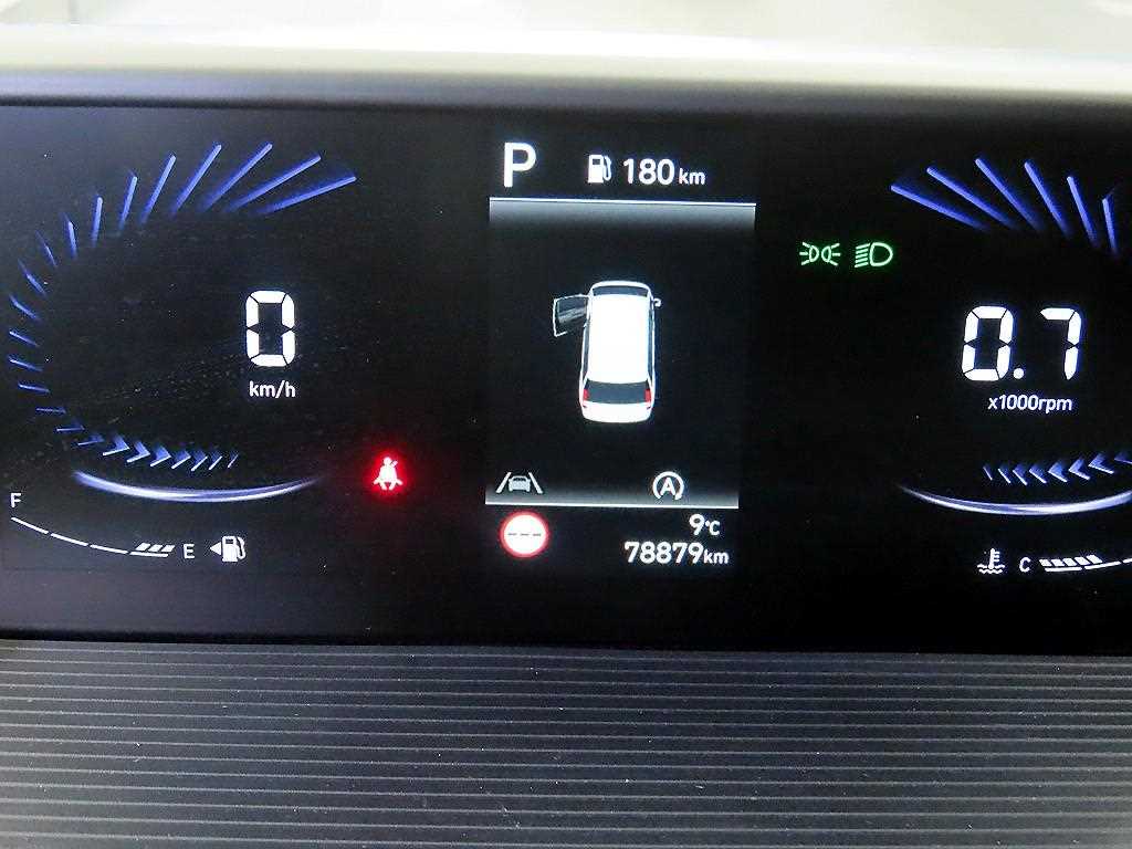 HYUNDAI Staria - Vista 8