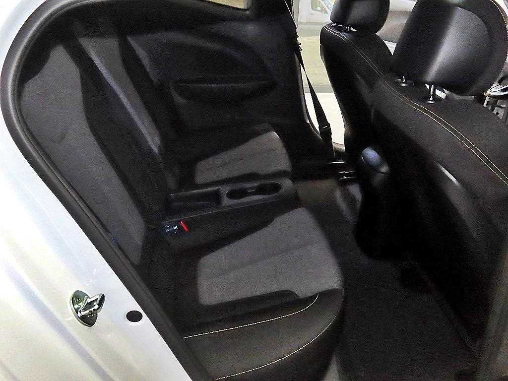 HYUNDAI Veloster - Vista 7