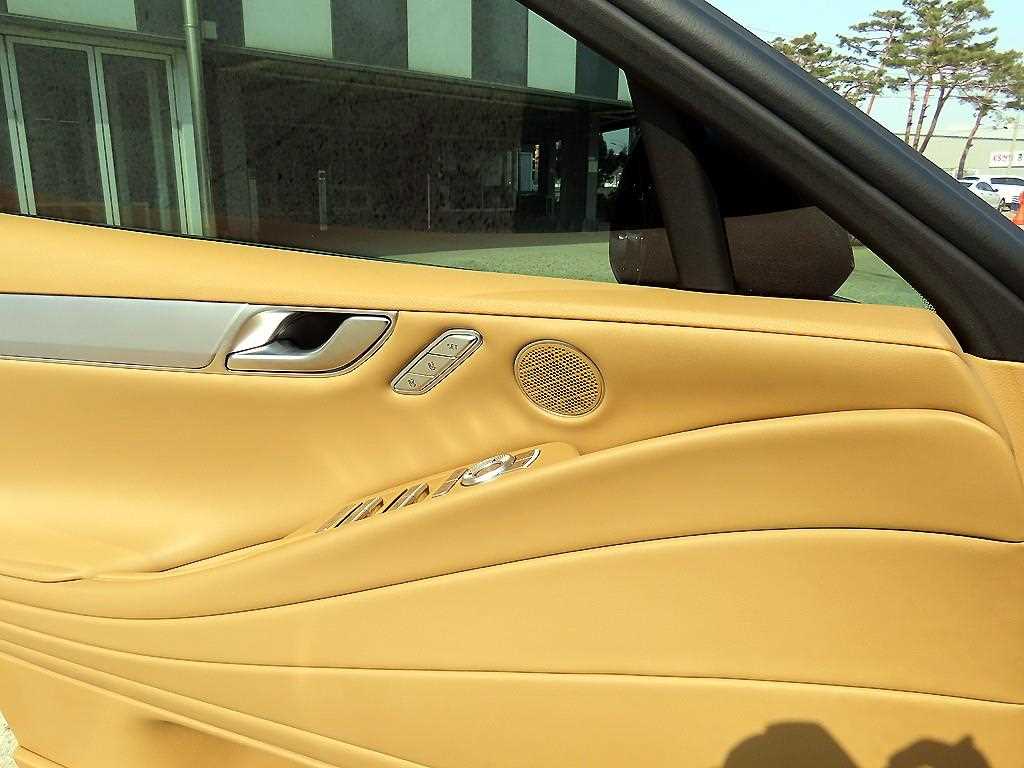 Genesis G80 - Vista 11