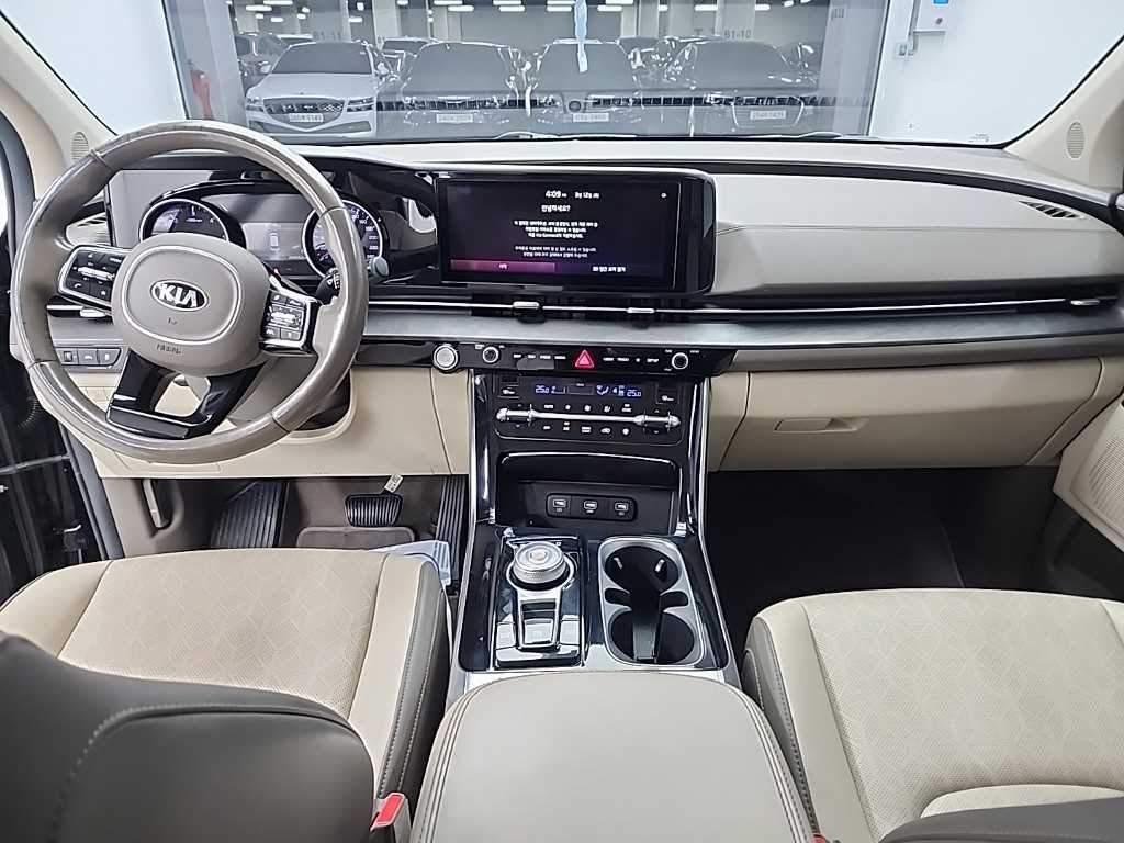 KIA Carnival - Vista 7