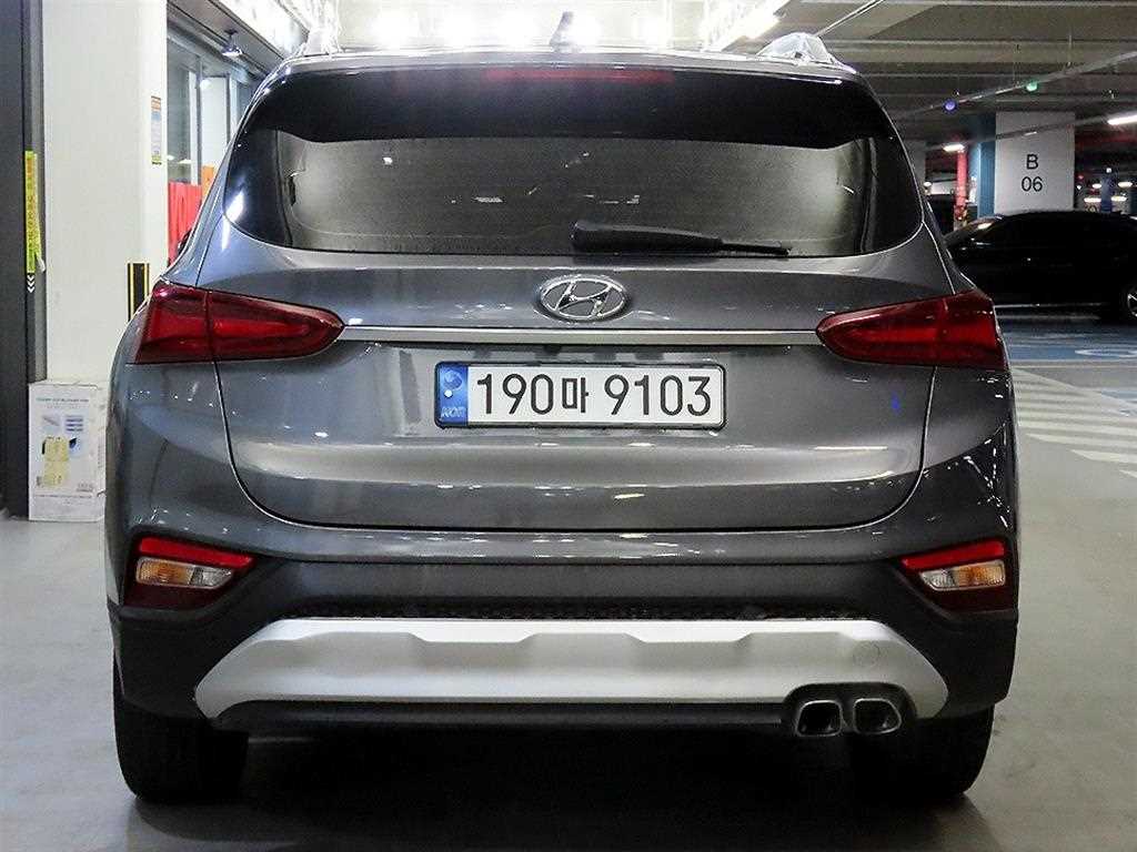 HYUNDAI Santa Fe - Vista 5