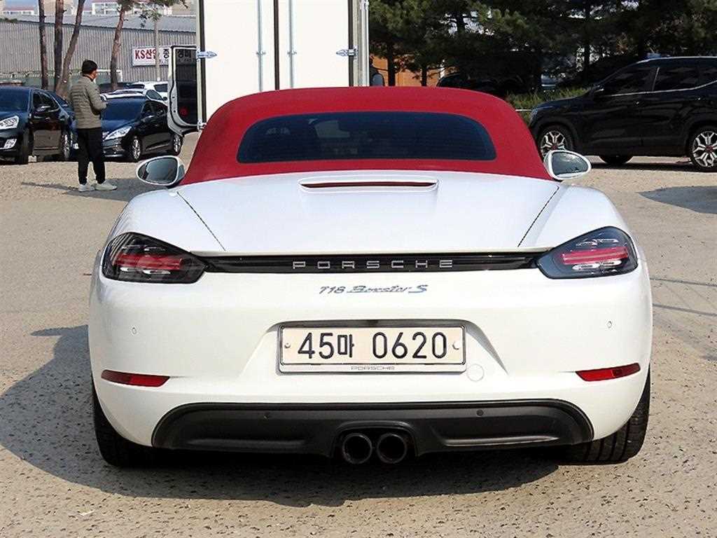 Porsche 718 - Vista 8