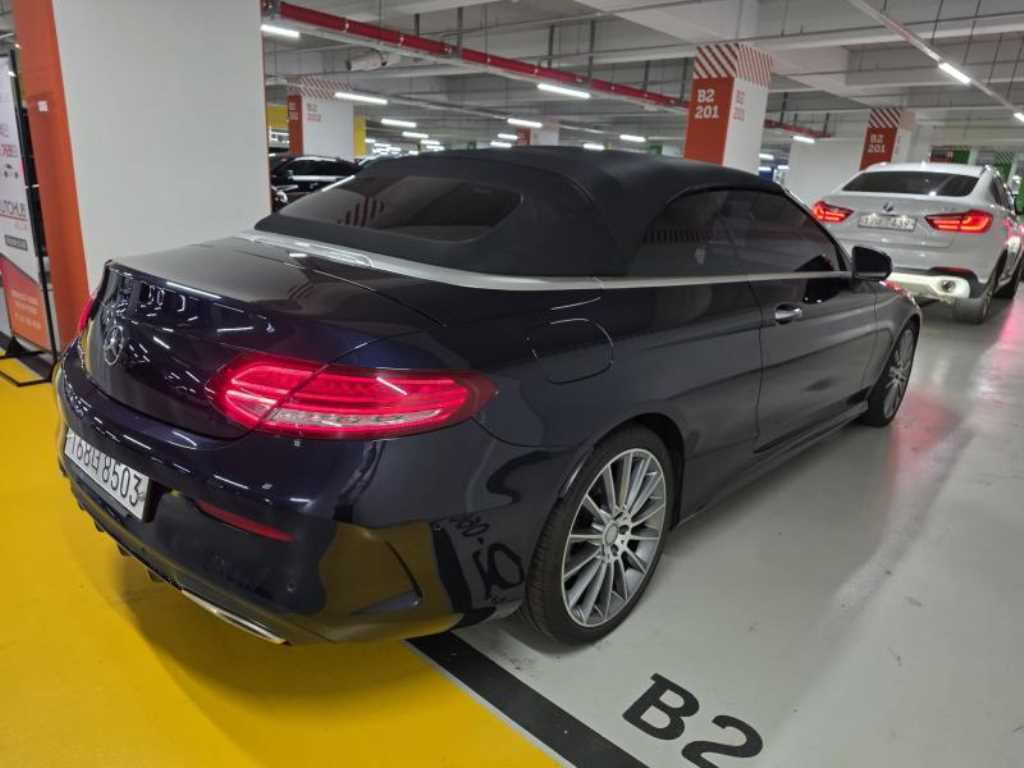 Mercedes Benz C Class - Vista 5