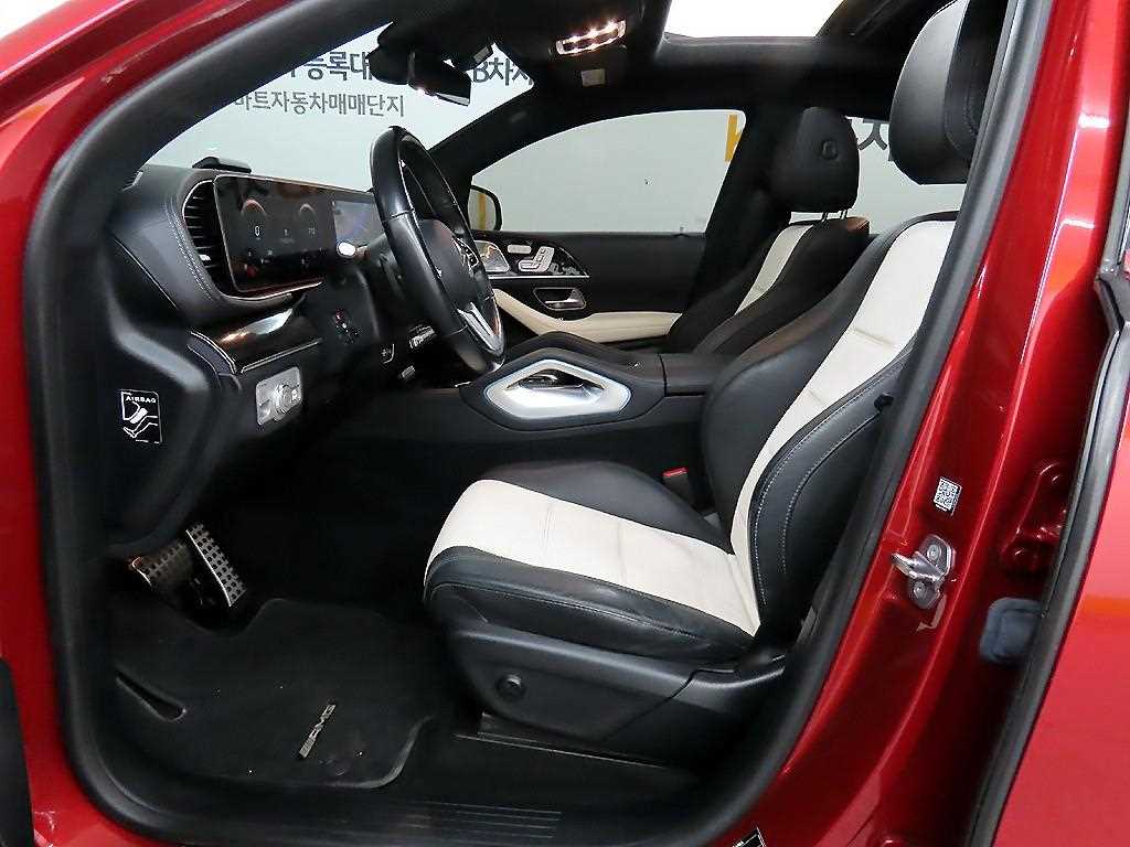 Mercedes Benz GLE Class - Vista 5