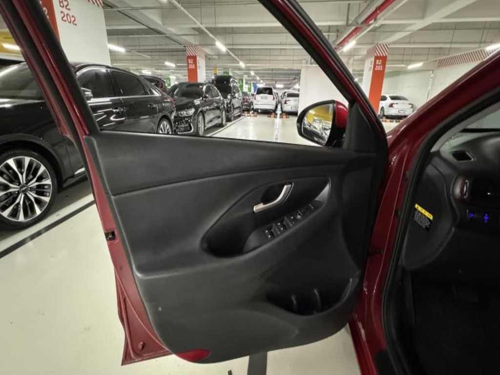 HYUNDAI i30 2018 Rojo - Importación desde Corea - HF Imports Iquique - Foto 17