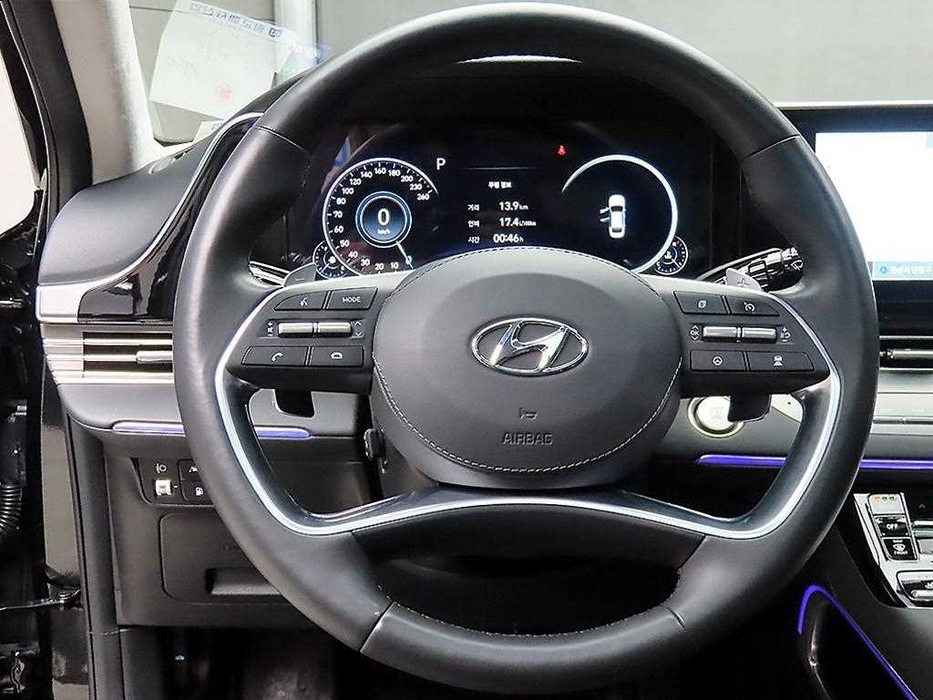 HYUNDAI Grandeur - Vista 9