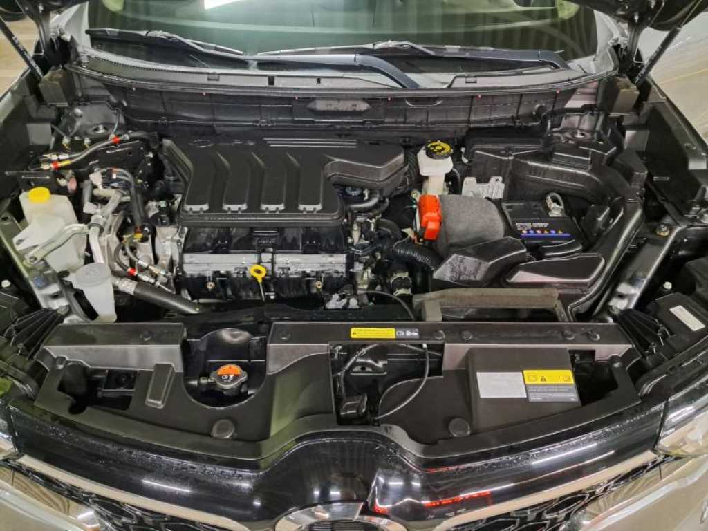 SAMSUNG QM6 - Vista 5