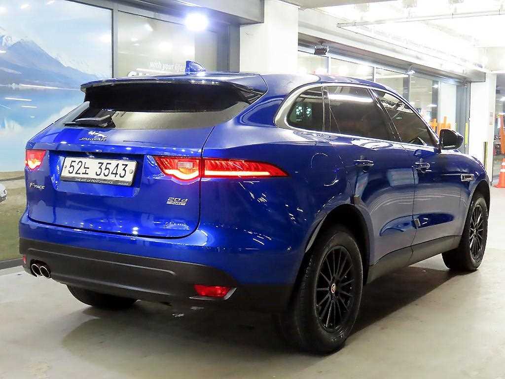 Jaguar F-PACE - Vista 4