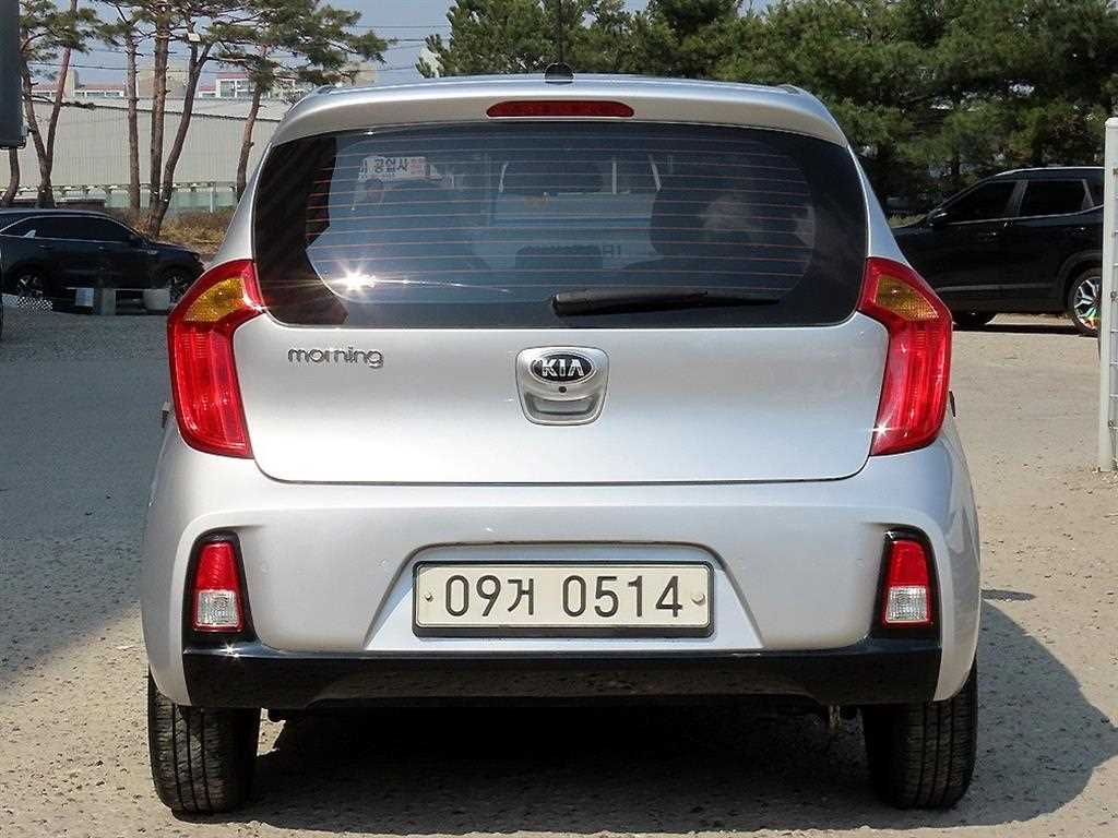 KIA Morning - Vista 4