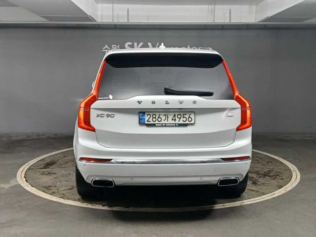 Volvo XC90 - Vista 5