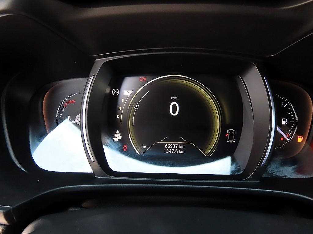 SAMSUNG QM6 - Vista 9