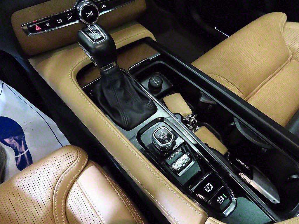 Volvo XC90 - Vista 12