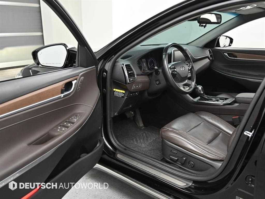 HYUNDAI Grandeur - Vista 11