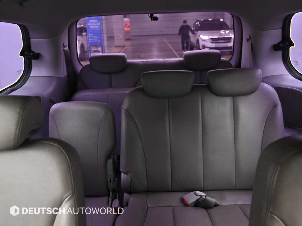 KIA Carnival 2011 Negro - Importación desde Corea - HF Imports Iquique - Foto 16