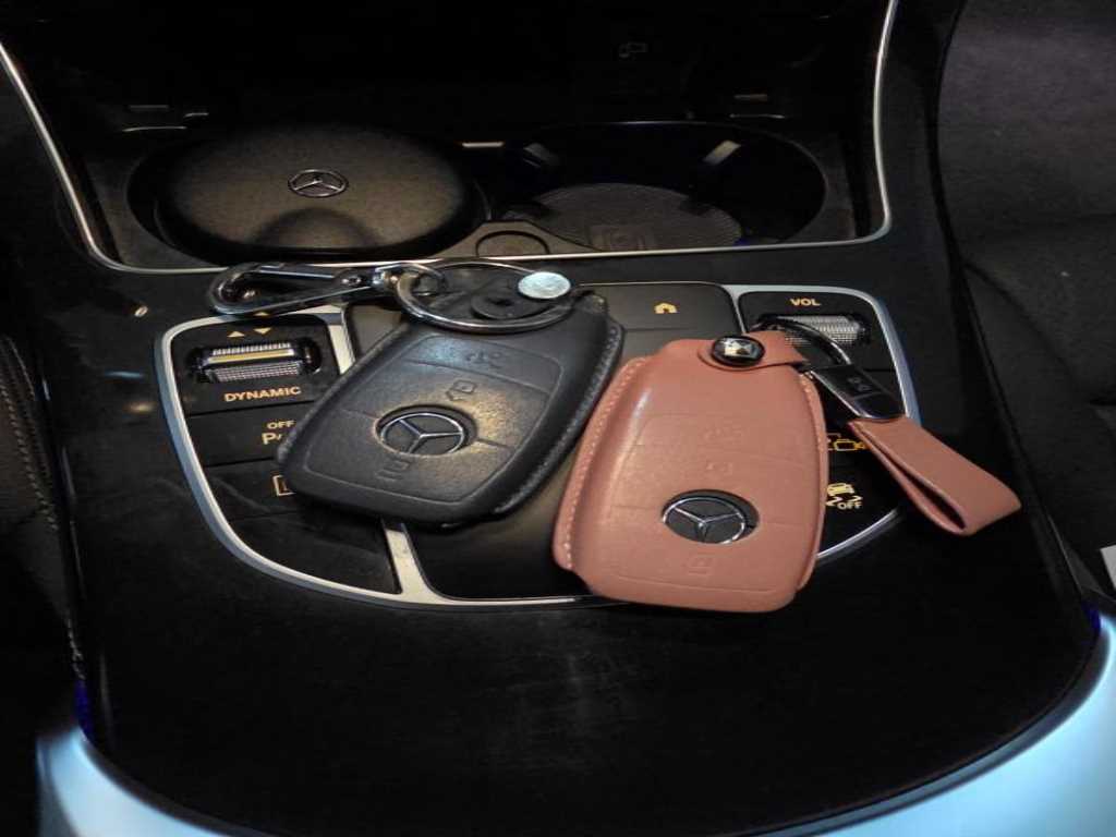 Mercedes Benz GLC Class 2021 Blanco - Importación desde Corea - HF Imports Iquique - Foto 15