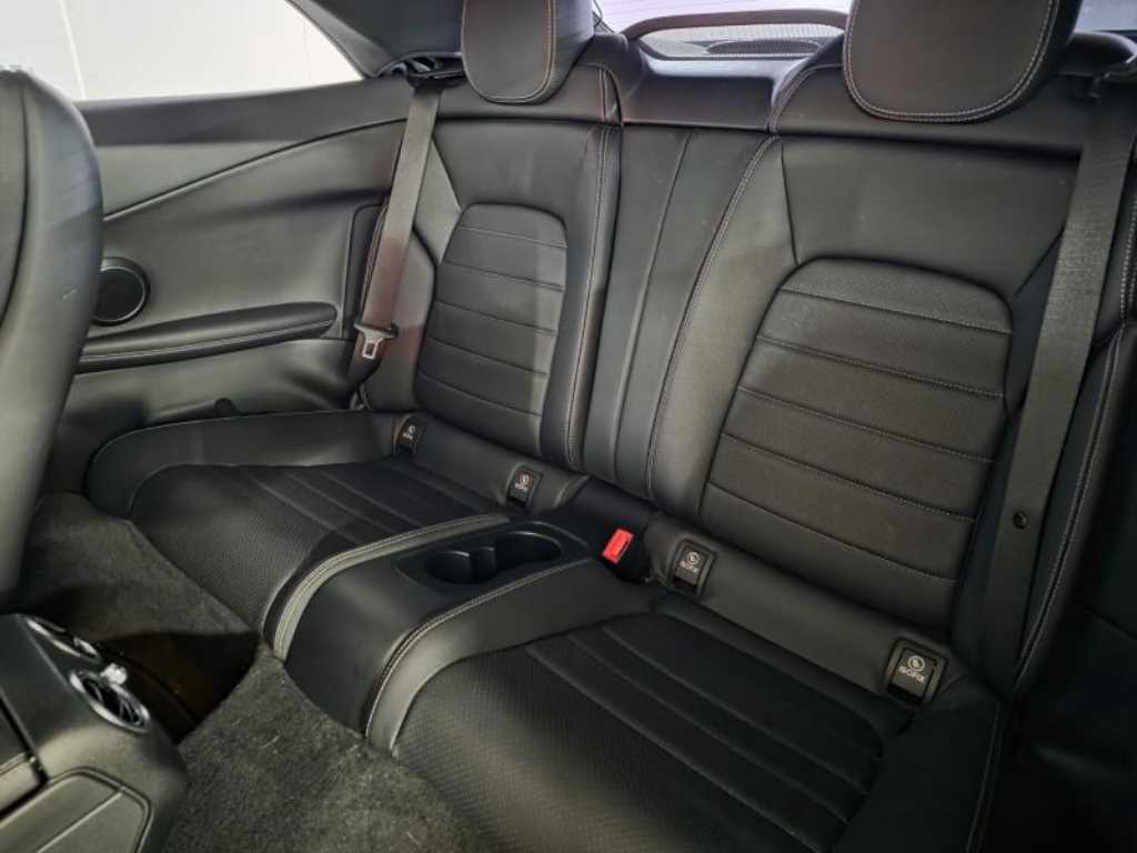 Mercedes Benz C Class - Vista 9