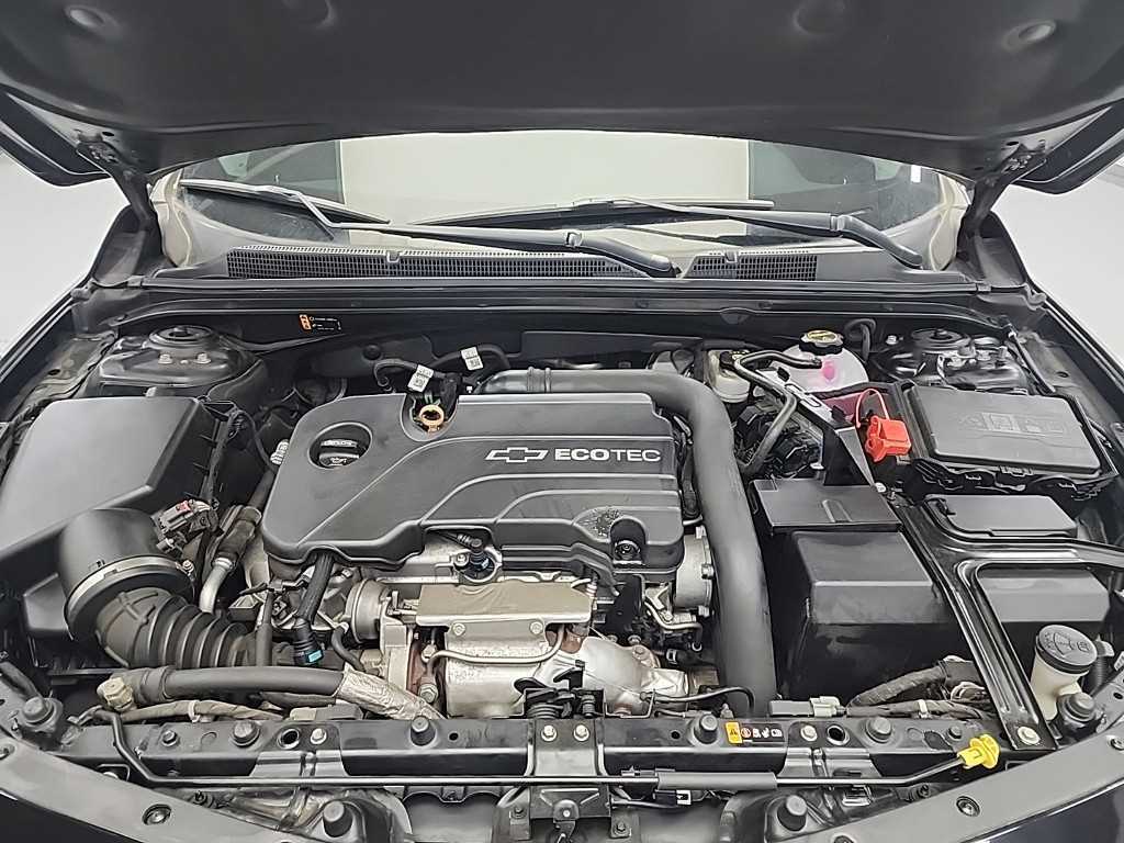 Chevrolet Malibu - Vista 5