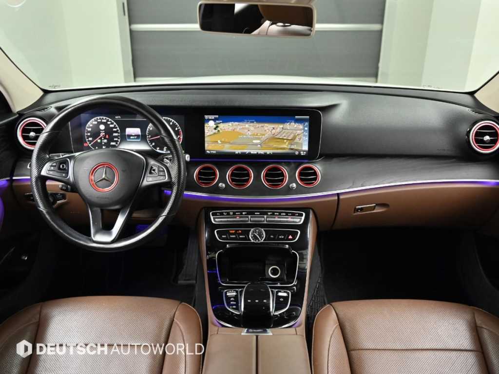 Mercedes Benz E class - Vista 7