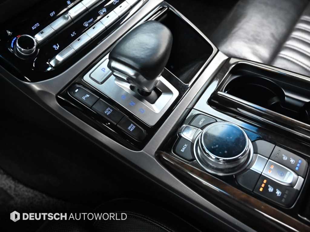 Genesis EQ900 - Vista 9